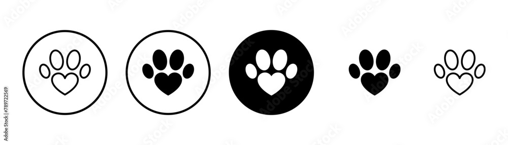 Paw icon vector isolated on white background. Paw Print icon Paw icon vector isolated on white background. Paw Print icon