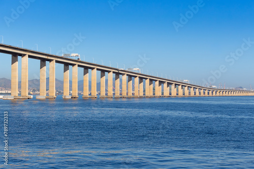 Ponte Rio Niterói vista interior em perspectiva photo