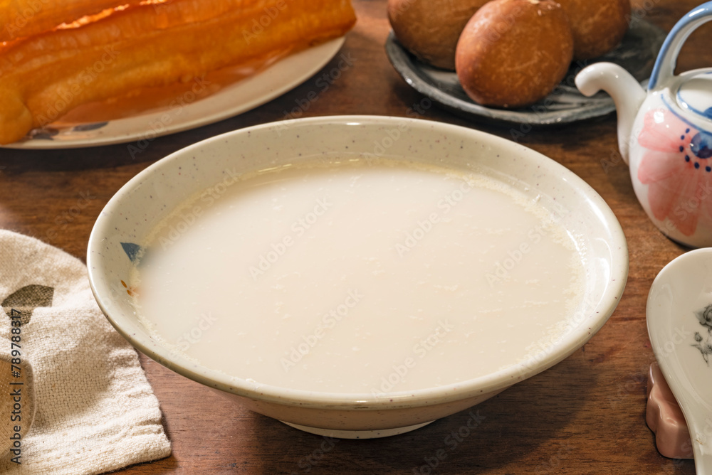 Taiwanese traditional drinks, Apricot kernel drink Taiwanese traditional drinks, Apricot kernel drink