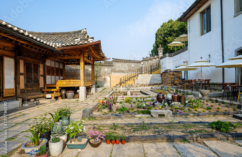 한국 서울 북촌한옥마을 전통건축 기와집 풍경