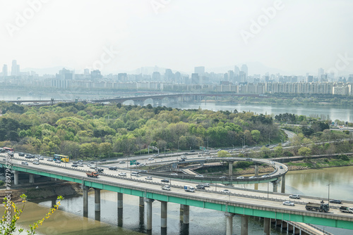 대한민국 서울, 고층빌딩, 한강, 교통체증, 도시풍경