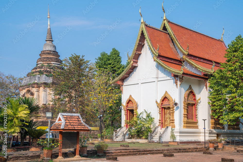 Buddhist temple, Asian culture, Chingmai, Thailand, architecture of Asia