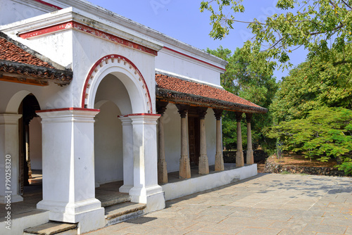 Tamilnadu Chettinadu Style Heritage Homes. DakshinaChitra is a living-history museum in the Indian state of Chennai, Tamil Nadu, dedicated to South Indian heritage and cultures and more.	