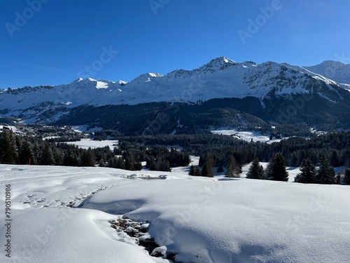 A fairytale winter atmosphere and a magnificent panorama on the mountine tourist resorts of Valbella and Lenzerheide in the Swiss Alps - Canton of Grisons, Switzerland (Kanton Graubünden, Schweiz) © Mario