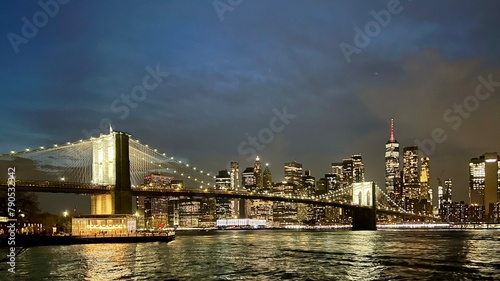 Brooklyn Bridge scene at night
