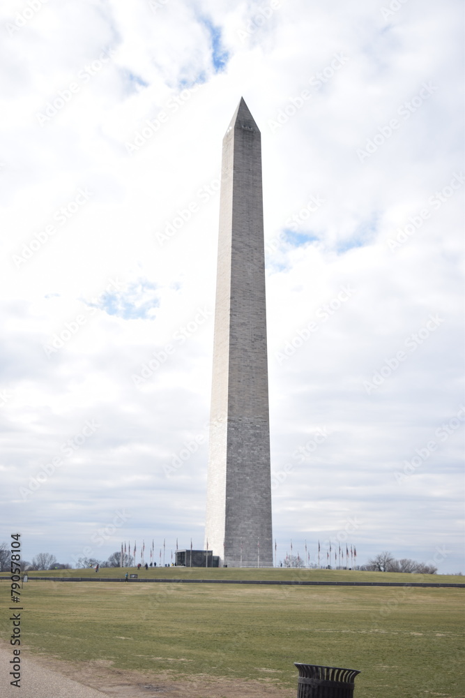 Iconic Washington Monument against a cloudy sky