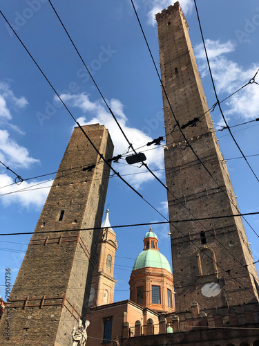 Piazza di Porta Ravegnana photo