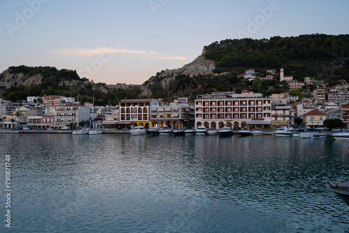 Obraz na płótnie View of building located in Lomvardou street in the city of zakynthos near Zante port w salonie