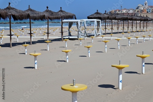 Obraz na płótnie Termoli - Scorcio della spiaggia del Lido La Lampara w salonie