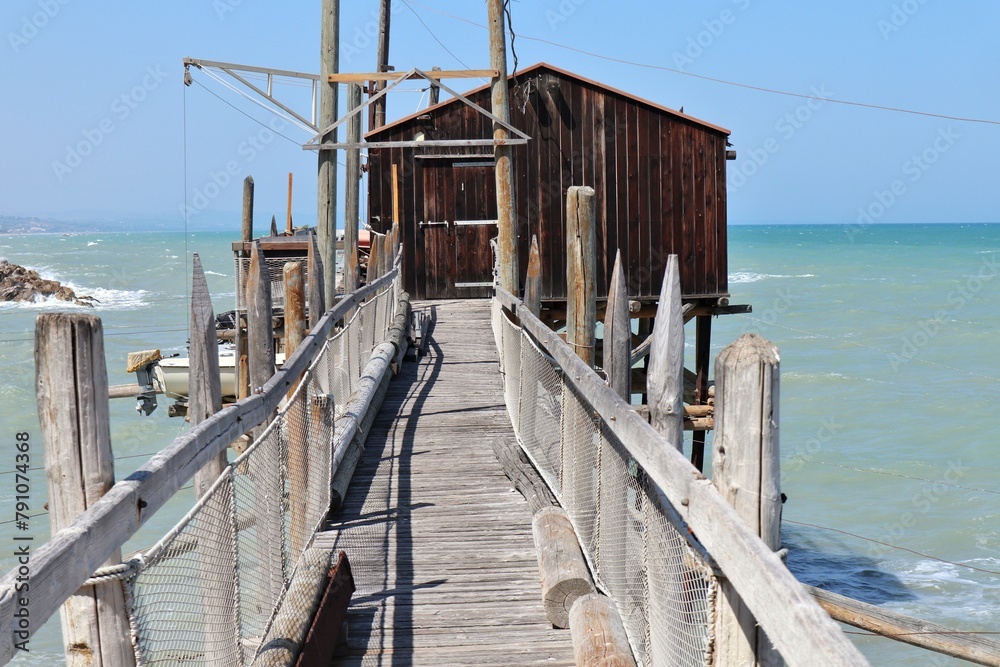 Termoli - Trabucco di Celestino dal pontile di accesso