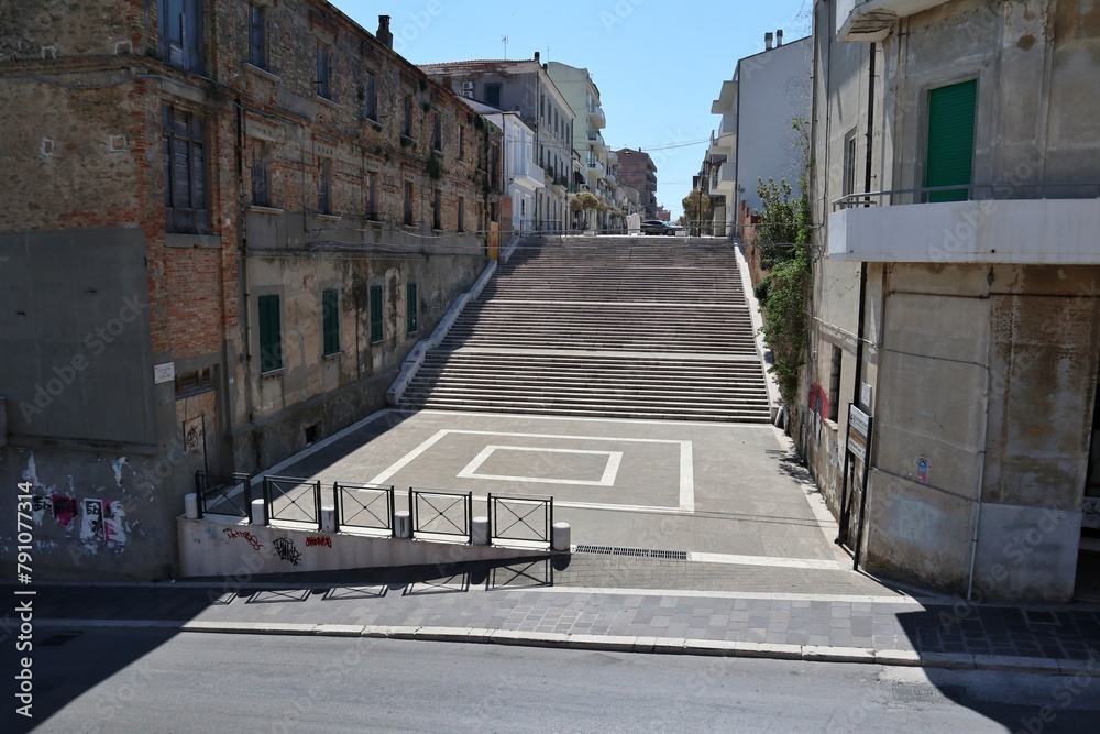 Termoli - Scalinata del Folklore da Belvedere Torretta