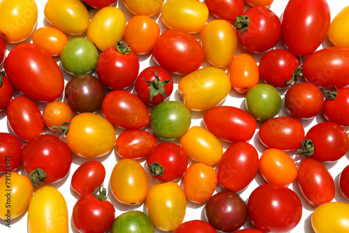 トマトの集合 © iyozimages