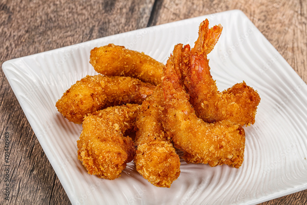 Delicous crispy shrimps appetizer snack Delicous crispy shrimps appetizer snack