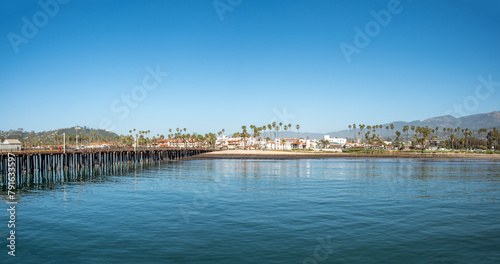 beach promenade with palm trees and sandy beach of Santa Barbara © travelview