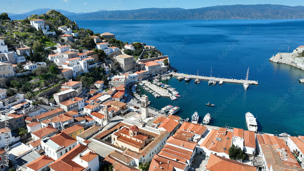 Obraz premium Aerial drone photo of picturesque and historic main village of Hydra or Ydra island well know for captain's mansions and marine tradition, Saronic gulf, Greece