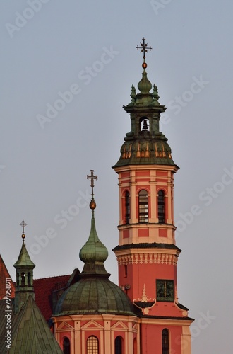 Jesuitenkirche in Warschau, Polen, vertikal