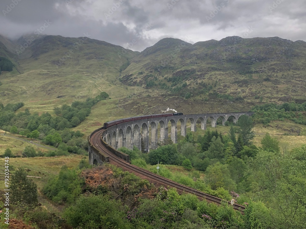 Obraz premium Harry Potter Train in Scottland