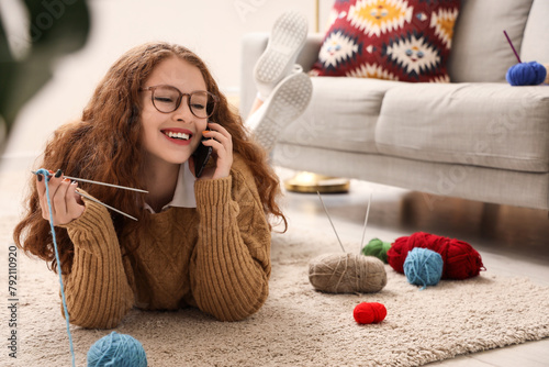 Young woman with knitting y...
