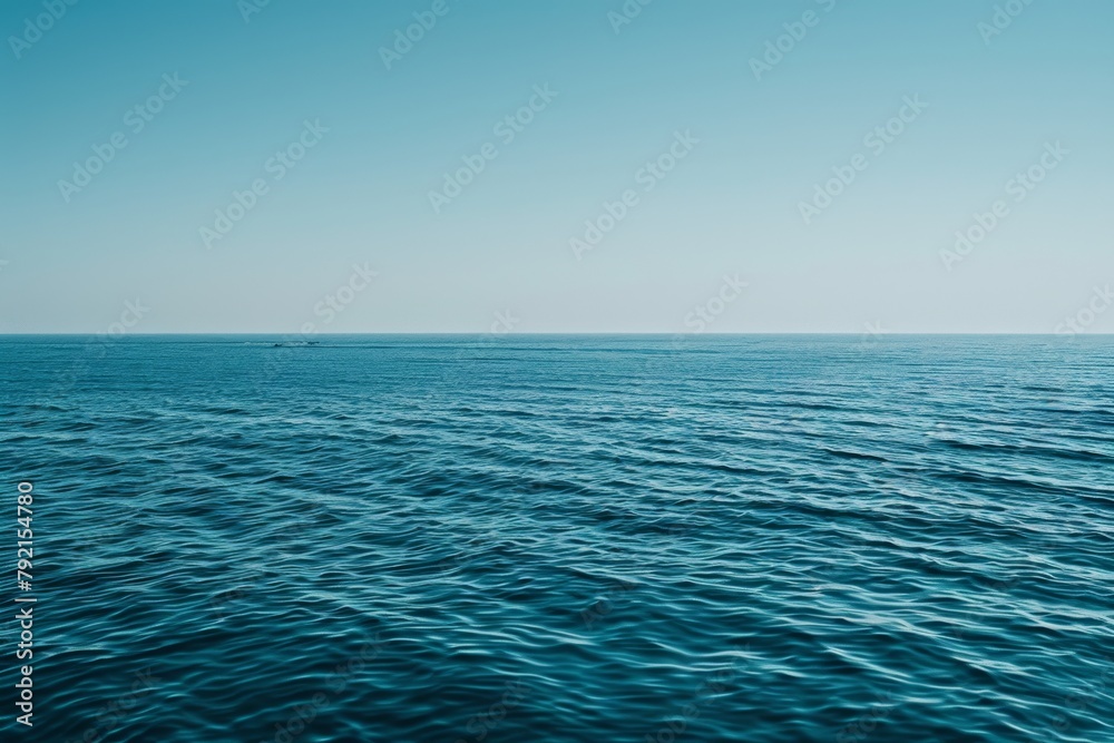 Obraz premium Vast Water Body Under Sky