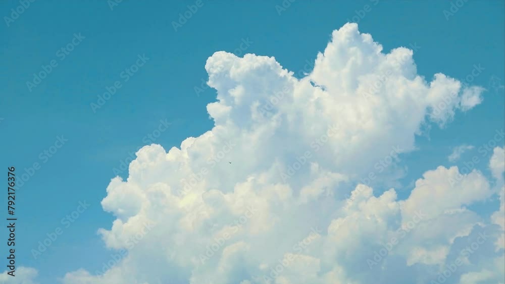 Blue sky clear heap white cloud explosive and sunny in the day time lapse