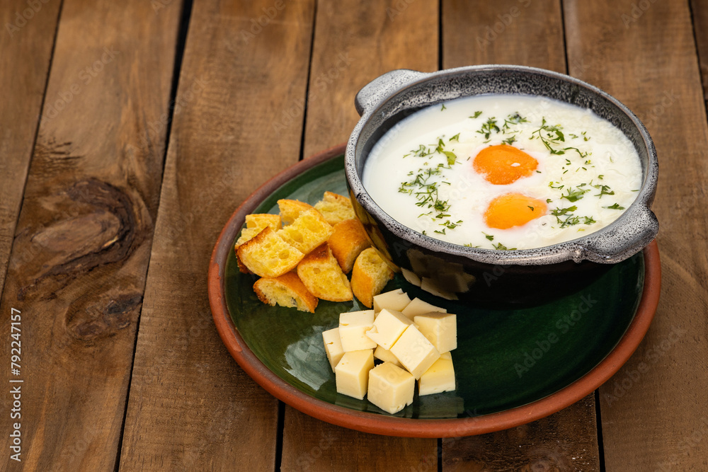 Changua is a broth from the gastronomy of Colombia, more precisely from the Cundiboyacense highlands. Changua is a broth from the gastronomy of Colombia, more precisely from the Cundiboyacense highlands.
