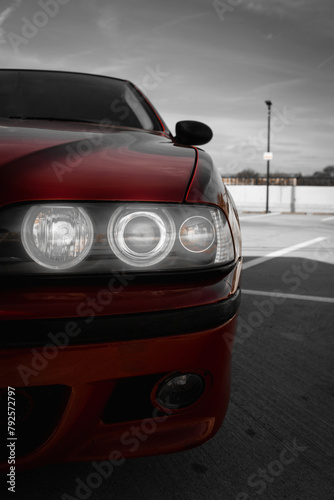 car headlight © Zoltn