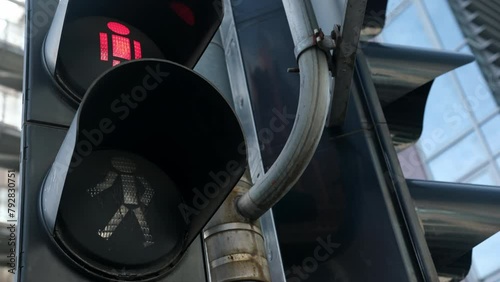 Wallpaper Mural The Walk Signal Flashes Green Before Turning Red Torontodigital.ca