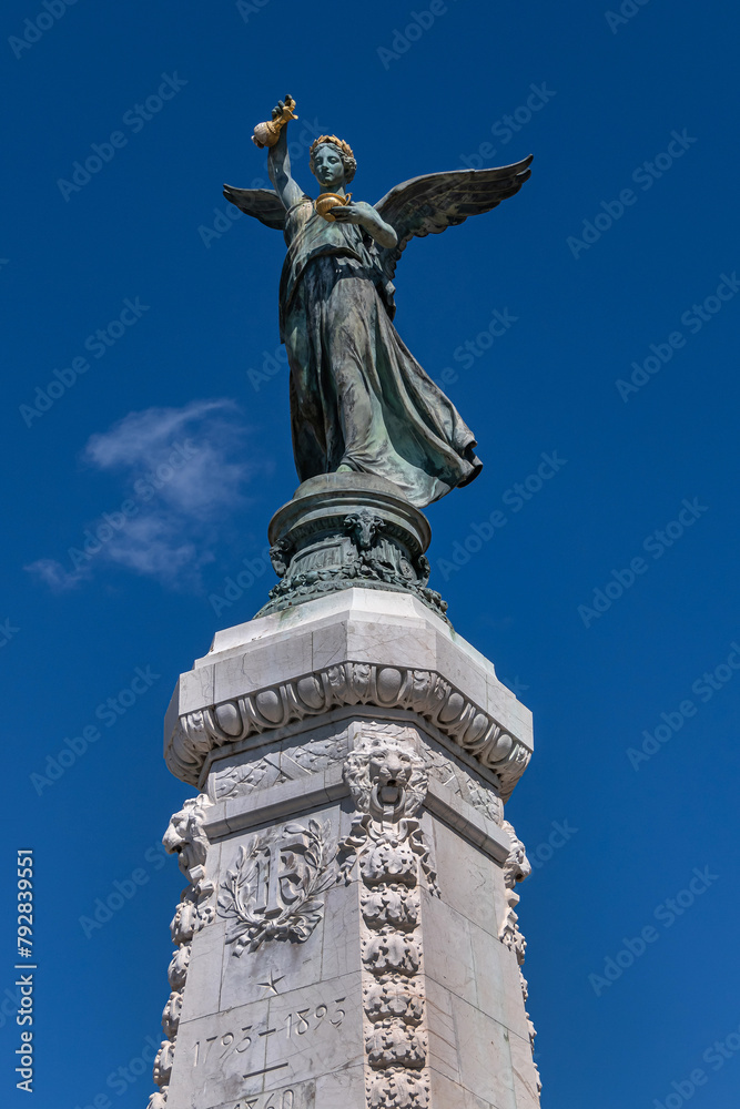Fototapeta premium Century Monument (Monument du Centenaire) on Promenade des Anglais. Monument to the Centenary of the reunion of Nice with France was inaugurated on March 4, 1896 in the Albert I garden. Nice, France.