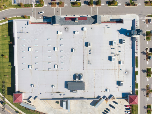фотографія Drone Images of TPO Flat Commercial Roof With Metal Panels: New & Existing Const