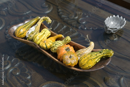 calabazas pequeñas centro de mesa. 