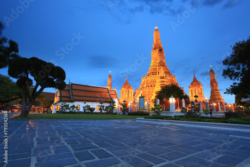 Wat Arun Ratchawararam Ratchawaramahawihan or wat arun is a buddhist temple (wat) destination in Bangkok, Thailand  photo