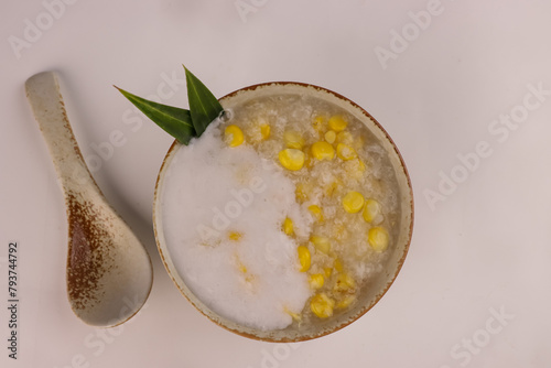 Vietnamese Sweet Corn Pudding or Che Bap or Che NGo