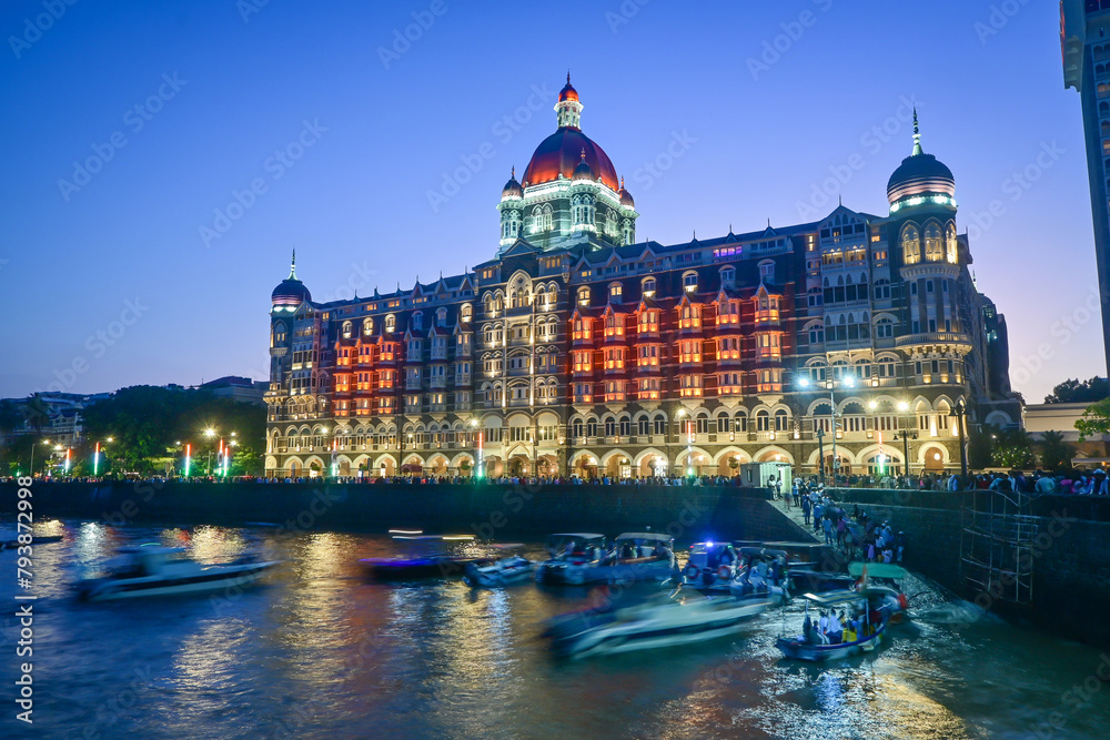 Fototapeta premium Taj Mahal Palace Hotel at twilight, Mumbai, India.