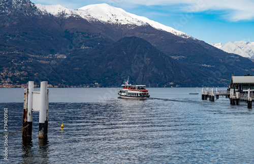 Fototapeta Naklejka Na Ścianę i Meble -  Tourist destination small medieval village of Bellagio with hilly narrow streets and luxurious villas, holiday destination on Lake Como, Italy