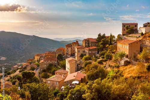 Konstfotografi Lama is an authentic and preserved village in the north of Corsica