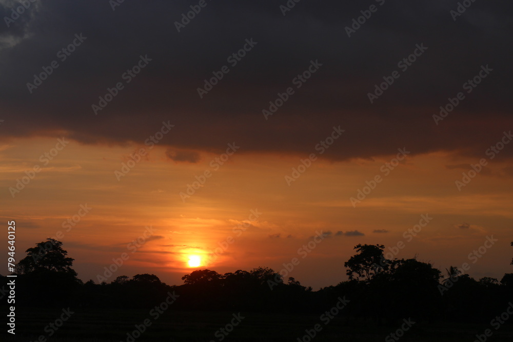 Obraz premium Sunset sky for background or sunrise sky and cloud at morning.