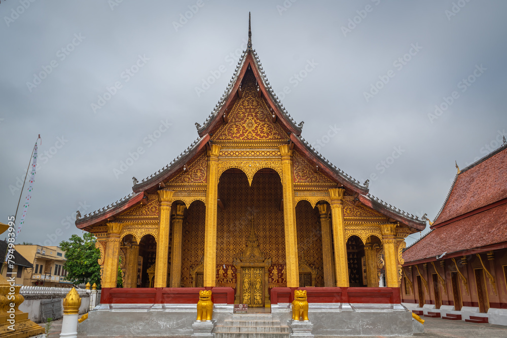 Fototapeta premium Wat Sensoukharam in Luang Prabang, Lao PDR