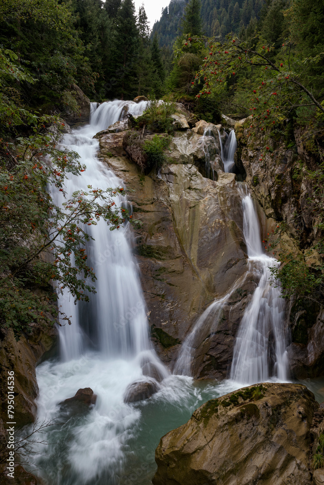 Fototapeta premium Long Exposure of Langetaler Wasserfall, Stubai Valley
