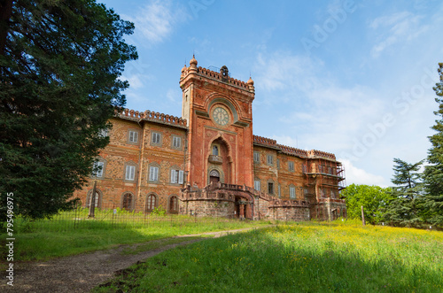 Lo splendido Castello abbandonato di Sammezzano photo