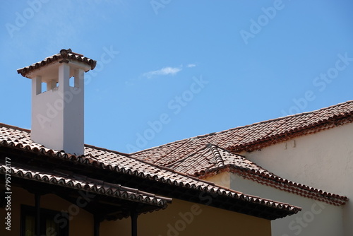 Altes spanisches Dach photo