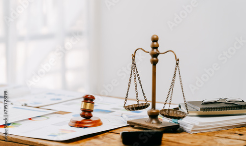 Bild auf Leinwand Consultation between attorney and employer about the tax laws for buying houses