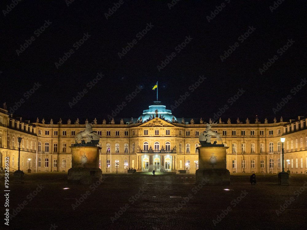 Neues Schloss Stuttgart at night