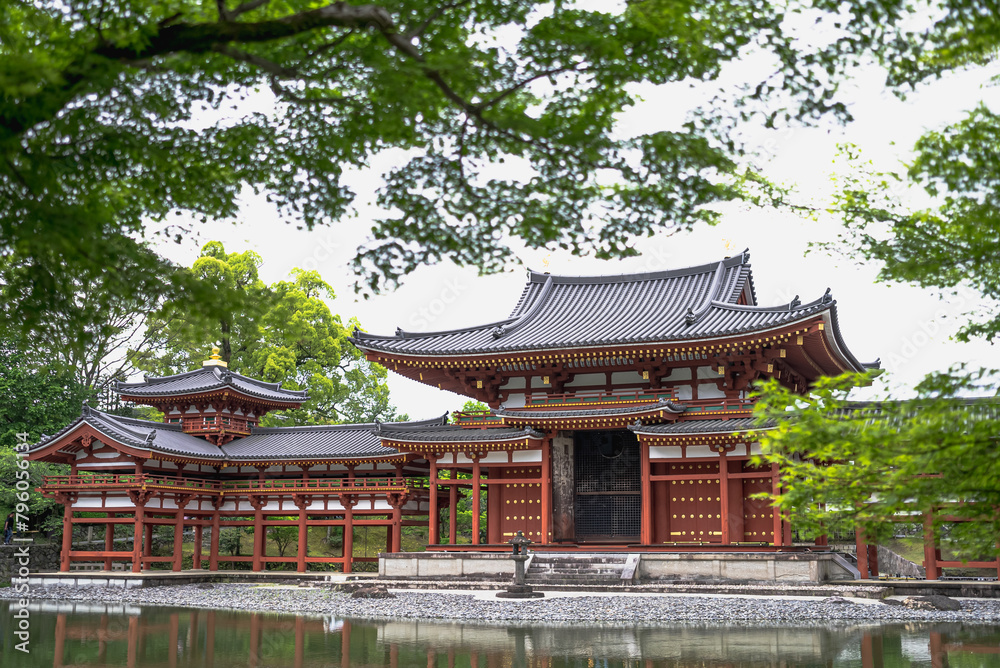 traditional japanese shrine