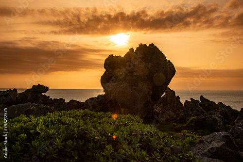 沖永良部島の夕景, 奇岩群,  photo