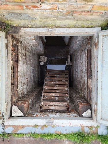 Descent to the old basement, top to bottom view.