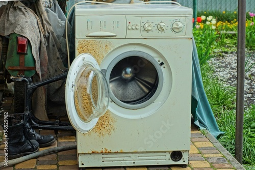 Slika na platnu one white old  iron rusty broken open glass door electric modern discarded washi