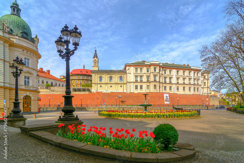 Bielsko-Biała architektura wiosna kwiaty © charlottemelanie