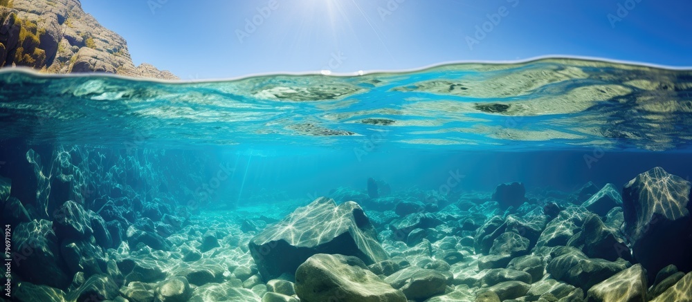 Fototapeta premium Ocean floor view rocks water