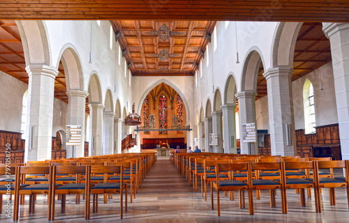 Innenansicht der evangelischen Stadtpfarrkirche St. Nikolaus in Isny im Allgäu (Baden-Württemberg) photo