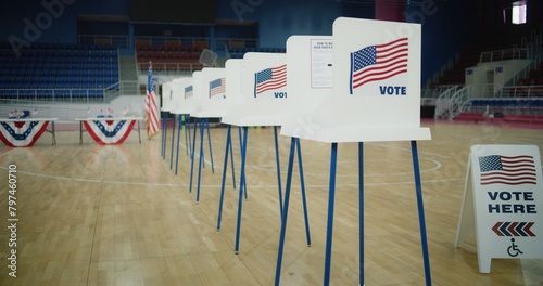 Cuadro en lienzo Voting booths with American flag logo at polling station